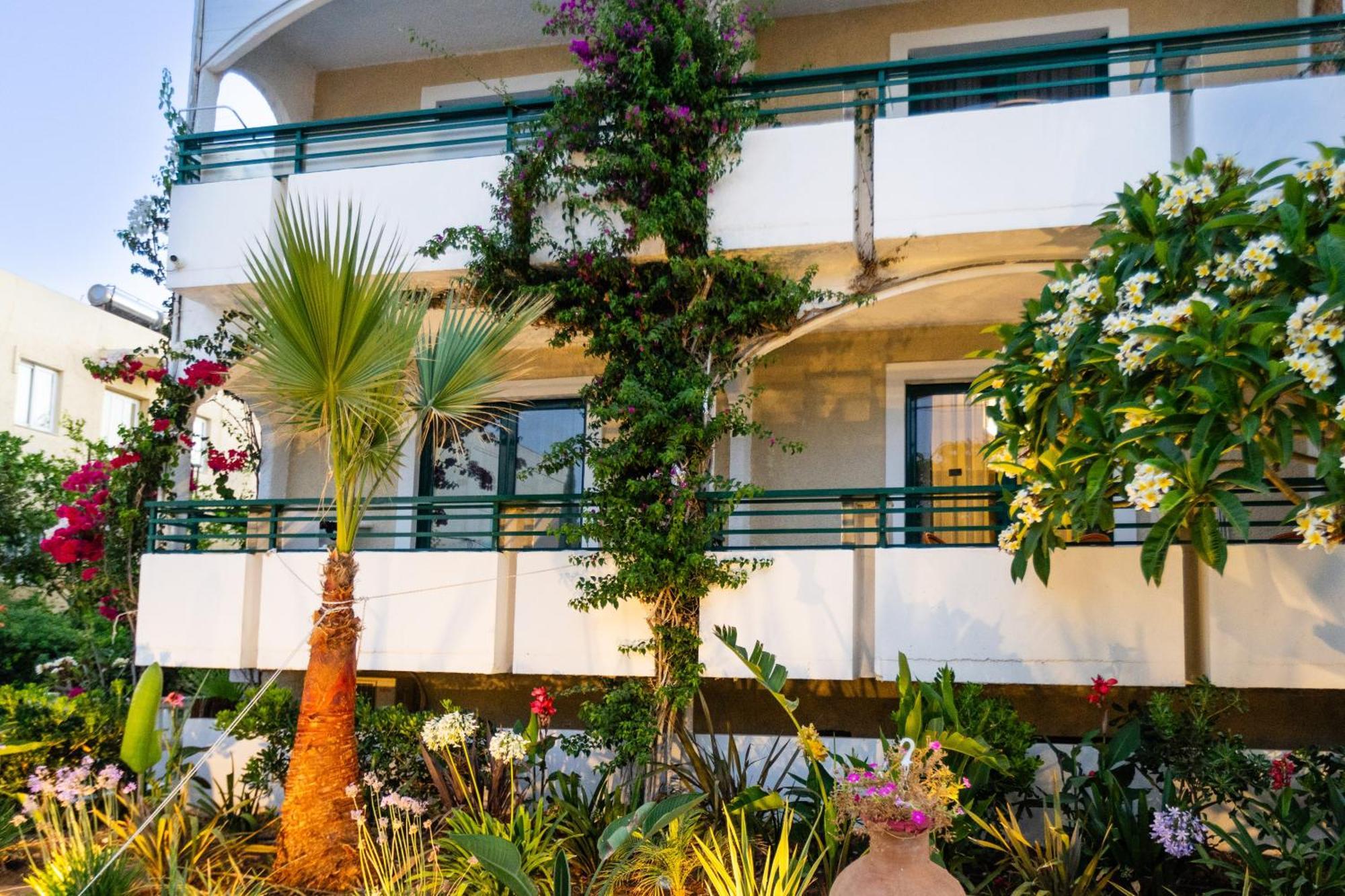 Trefon Hotel Apartments And Family Suites Platanes (Rethymno) Exterior foto